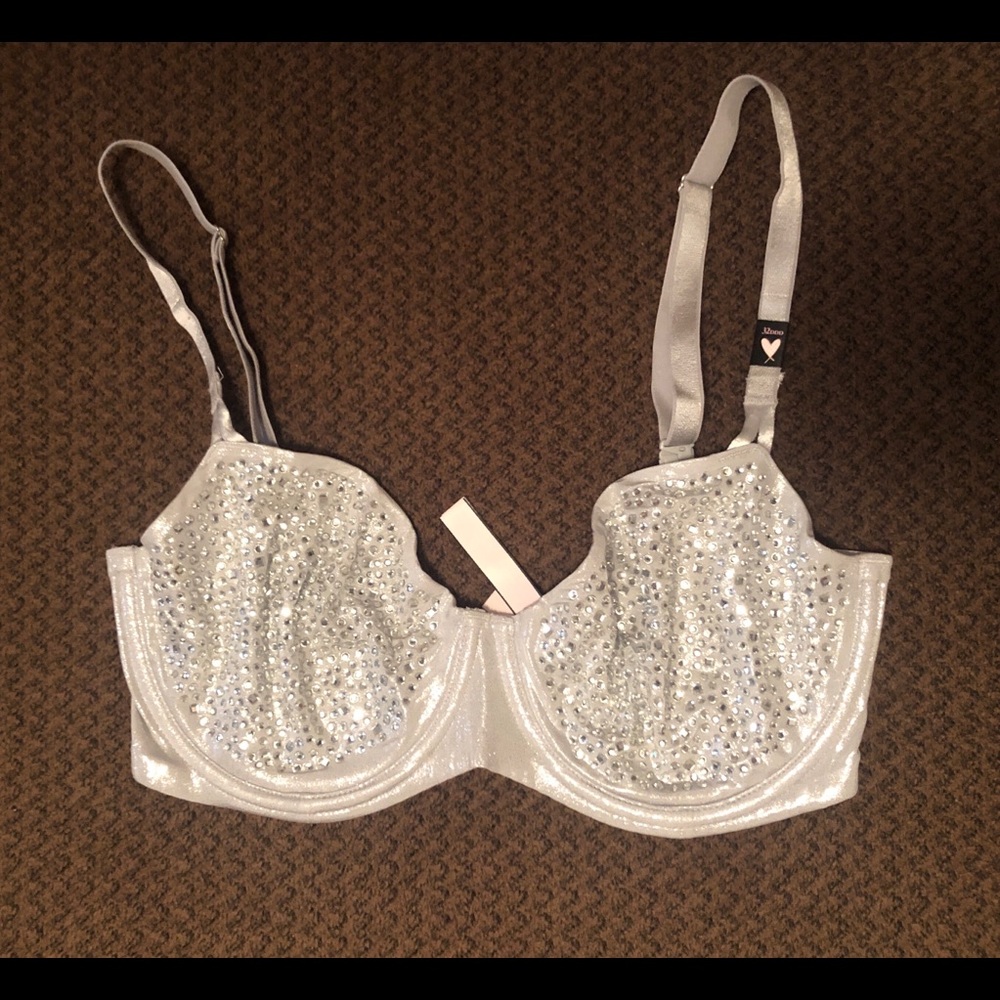 Victoria’s Secret Dream Angels 32DDD Wicked Bra